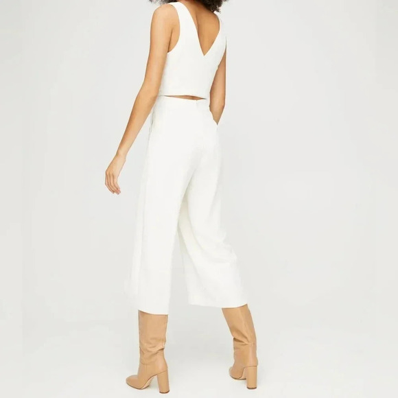 Aritzia Wilfred Ecoulement Jumpsuit V-Neck  Tie Waist Cut Out Wide Leg Pockets. - Picture 6 of 16
